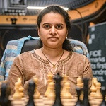 फिडे महिला शतरंज विश्व कप के सेमीफाइनल में पहुंच कोनेरू हम्पी ने रचा इतिहास