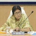 अपनी जिम्मेदारी समझते हुए विकास के कार्यों को प्राथमिकता दें अधिकारी-सांसद श्रीमती ज्योत्सना महंत