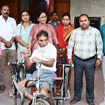 महापौर ने दिव्यांग विरेन्द्र दास को ट्रायसिकल प्रदान की