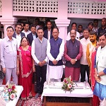 उद्योग मंत्री लखनलाल देवांगन के परिवार के वैवाहिक समारोह में पहुंचे मुख्यमंत्री विष्णुदेव साय