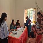 एचटीपीएस द्वारा नवागांव-कला में स्वास्थ्य शिविरों हुआ आयोजन, विशेषज्ञों ने दिए बीमारियों से बचाव के परामर्श