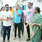 मच्छरों से निपटने सघन रूप से करायें दवाओं का छिड़काव, नालियों की हो सतह से सफाई : आयुक्त