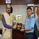 राज्यपाल श्री रमेन डेका से रक्षा महाविद्यालय नई दिल्ली के अध्ययन दल ने की सौजन्य भेंट
