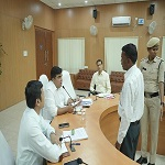 जनदर्शन में कलेक्टर कुणाल दुदावत ने सुनी आमजन की समस्याएं - 96 आवेदन प्राप्त