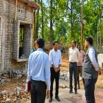 कलेक्टर कुणाल दुदावत ने पसरखेत में आंगनबाड़ी भवन निर्माण कार्य का किया निरीक्षण