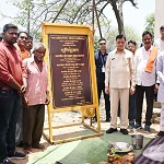 जोगियाडेरा पीपरापारा बस्ती में 90 लाख रू. से सड़क डामरीकरण कार्य प्रारंभ; उद्योग मंत्री ने किया भूमिपूजन