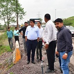निर्माणाधीन सड़कों का कलेक्टर श्री दुदावत ने किया स्थल निरीक्षण, ढेंगुरनाला-बेलगिरी पुल का भी किया निरीक्षण
