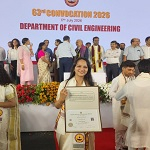 कोरबा की बेटी राधा अग्रवाल ने IIT मद्रास से सिविल इंजीनियरिंग की पढ़ाई पूरी कर बढ़ाया जिले का मान