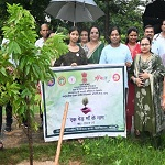 एक पेड़ माॅं के नाम : मिनीमाता शासकीय कन्या महाविद्यालय परिसर में किया गया वृक्षारोपण