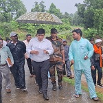 आज की मरम्मत ही नहीं, भविष्य की मजबूती भी बने प्राथमिकता; इसी सोच के साथ कलेक्टर पहुँचे दूरस्थ गांवों तक