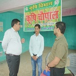 कलेक्टर श्री कुणाल दुदावत ने माँझीपारा में किसान चौपाल का किया निरीक्षण