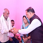मुख्यमंत्री श्री विष्णुदेव साय ने मीसाबंदी स्वर्गीय श्री शिवबालक साव को दी श्रद्धांजलि