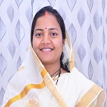 बिश्रामपुर में दिल्ली जाने वाली ट्रेन के ठहराव के लिए मंत्री श्रीमती लक्ष्मी राजवाड़े ने रेलवे अधिकारियों से की चर्चा