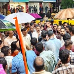 राष्ट्रीय गीत के अपमान के विरोध में भाजपा का जोरदार प्रदर्शन, कांग्रेस कार्यालय के सामने गूंजा वंदे मातरम्