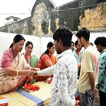 महापौर व महिला पार्षदों ने जिला जेल में कैदियो को बांधी राखी