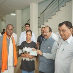 स्वामी विवेकानंद जिला खनिज न्यास शिक्षा प्रोत्साहन योजना से चंद्रिका के डॉक्टर बनने के सपने को मिला संबल