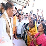 बाढ़ प्रभावित परिवारों के साथ पूरी संवेदनशीलता से खड़ी है सरकार : मुख्यमंत्री श्री विष्णु देव साय