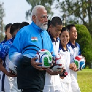 फीफा अध्यक्ष जियानी इन्फेंटिनो ने की पीएम मोदी के खेल प्रेम की सराहना