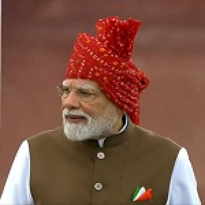 प्रधानमंत्री नरेंद्र मोदी ने लाल किले की प्राचीर से राष्ट्रीय ध्वज फहराया; कहा- 2047 तक विकसित भारत बनकर रहेगा