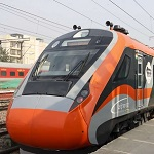 जम्मू और श्रीनगर के बीच शुरू होगी तीसरी वंदे भारत ट्रेन