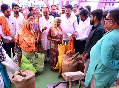 कोई भी नागरिक भूखा न सोए, यह सरकार का संकल्प – श्री दयालदास बघेल