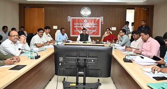 मदिरा के अवैध परिवहन एवं बिक्री पर रोक लगाए : आबकारी मंत्री श्री लखन लाल देवांगन