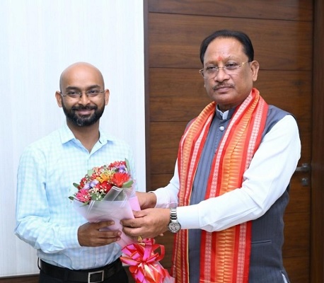 सरकारी छात्रवृत्ति योजनाओं ने अजय के सपनों को दी उड़ान, युवाओं के लिए बने प्रेरणा स्रोत; मुख्यमंत्री ने दी बधाई