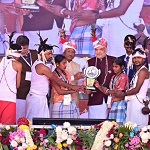 संभाग स्तरीय बस्तर पंडुम 2026 का समापन : सुकमा के जनजातीय नाट्य ने बिखेरा जलवा