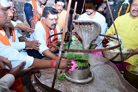 उप मुख्यमंत्री श्री विजय शर्मा ने भोरमदेव मंदिर में की पूजा अर्चना