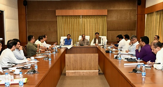 राज्योत्सव : उप मुख्यमंत्री श्री साव, वन एवं पर्यावरण मंत्री श्री कश्यप व वित्त मंत्री श्री ओ.पी. चौधरी ने तैयारियों की समीक्षा की