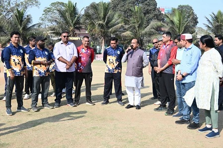 स्वर्गीय कुलदीप निगम स्मृति इंटर-प्रेस क्रिकेट टूर्नामेंट : फाइनल मैच में पहुंचे उप मुख्यमंत्री, खिलाड़ियों का बढ़ाया उत्साह