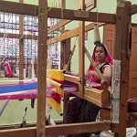 हाथ करघे से कमाई तक- ग्राम नारी की महिलाओं की सफलता का राज