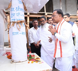 संत कबीर की वाणी समाज को जोड़ती है, सरकार का संकल्प जनजीवन संवारता है : मुख्यमंत्री श्री विष्णु देव साय