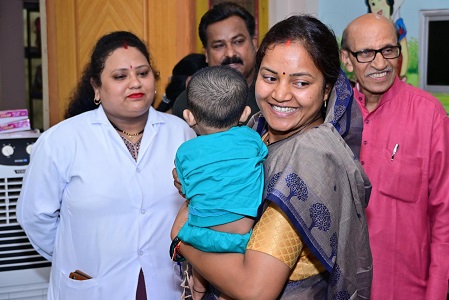 मंत्री श्रीमती लक्ष्मी राजवाड़े ने किया 'सेवा भारतीय मातृ छाया शिशु गृह' का निरीक्षण