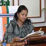 पीएमजीएसवाई की बदहाल सड़कों पर मंत्री श्रीमती लक्ष्मी राजवाड़े सख्त
