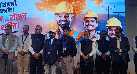 छग स्टेट पॉवर ट्रांसमिशन कंपनी के दो लाइनमैन भारत सरकार विद्युत मंत्रालय द्वारा पुरस्कृत