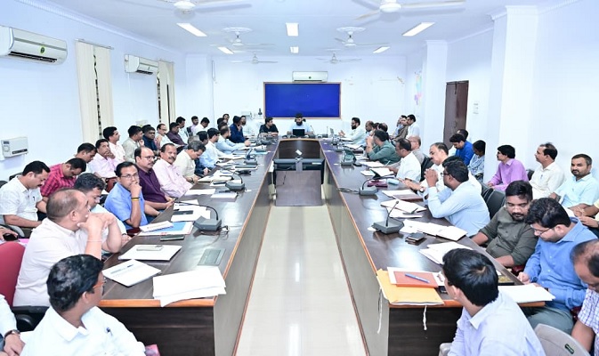 जशपुरनगर कलेक्टर ने सुघ्घर छत्तीसगढ़ अभियान का बेहतर क्रियान्वयन करने के दिए निर्देश 