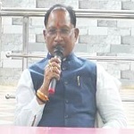 नारायणपुर के परीयना दिव्यांग आवासीय विद्यालय के दिव्यांग बच्चों के बीच पहुंचे मुख्यमंत्री, बस देने की घोषणा