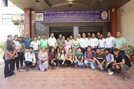 एनआइटी रायपुर द्वारा प्लास्टिक इंडस्ट्री विजिट और एक्सपर्ट लेक्चर का किया गया आयोजन