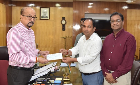 राज्यपाल श्री रमेन डेका ने रेडक्रॉस सोसायटी संरक्षक के रूप में सदस्यता ग्रहण की