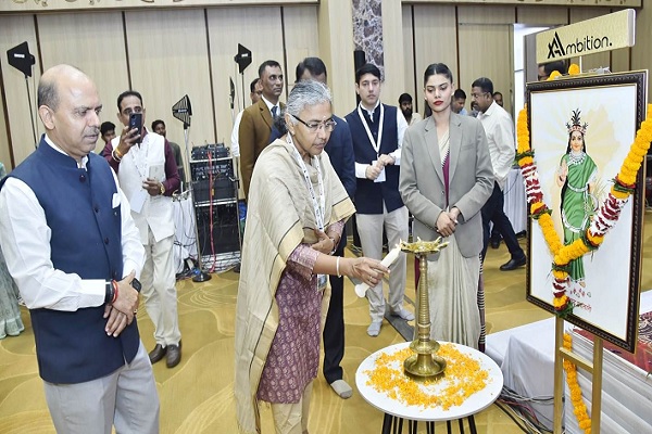 बस्तर से सहकारिता का नया सूर्योदय : जगदलपुर में सहकार से समृद्धि राष्ट्रीय वर्कशाॅप का शुभारंभ