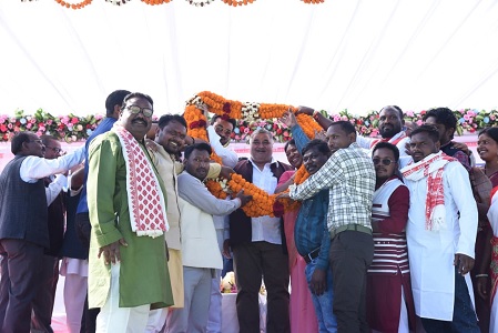 पर्यटन मंत्री कोल विद्रोह के महानायक वीर बुधु भगत की 234 वीं जयंती पर आयोजित समारोह में हुए शामिल