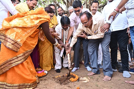 सरकार ग्रामीण क्षेत्र के विकास के लिए प्रतिबद्ध : राजस्व मंत्री श्री वर्मा