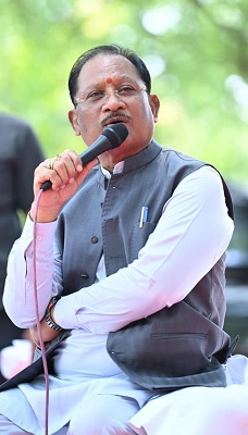 सुशासन का संदेश लेकर गांव-गांव पहुंच रही सरकार, योजनाओं की जमीनी हकीकत जानने स्वयं पहुंचे मुख्यमंत्री