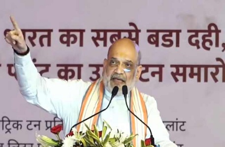 किसान स्वदेशी उत्पादों का उपयोग करने की प्रधानमंत्री नरेंद्र मोदी की अपील का पालन करें : केंद्रीय गृह मंत्री अमित शाह 