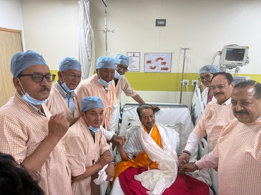 सोनम वांगचुक ने भूख हड़ताल समाप्त की, पीएम मोदी ने बेहतर स्वास्थ्य की कामना की