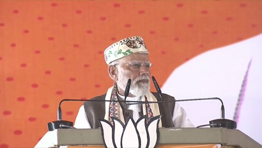 पीएम नरेंद्र मोदी ने जननायक कर्पूरी ठाकुर को उनके जन्मस्थान कर्पूरी ग्राम में पुष्पांजलि अर्पित की