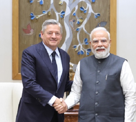 प्रधानमंत्री मोदी ने नेटफ्लिक्स के उप-मुख्य कार्यकारी अधिकारी टेड सेरेन्डोस से मुलाकात की