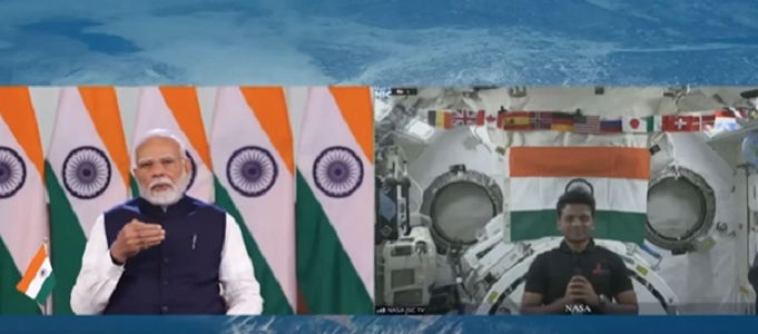 प्रधानमंत्री मोदी ने अंतरराष्ट्रीय अंतरिक्ष स्टेशन पर मौजूद ग्रुप कैप्टन शुभांशु शुक्ला से बातचीत की