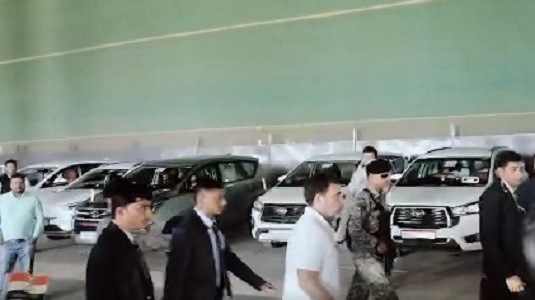 कांग्रेस नेता राहुल गांधी उत्तर प्रदेश के सुल्तानपुर जिले में सांसद-विधायक अदालत में पेश हुए